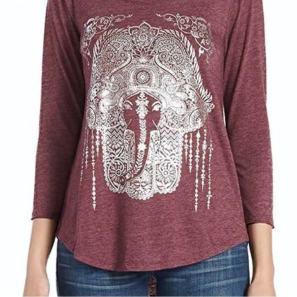3/$15 Lucky Brand Hamsa elephant tee